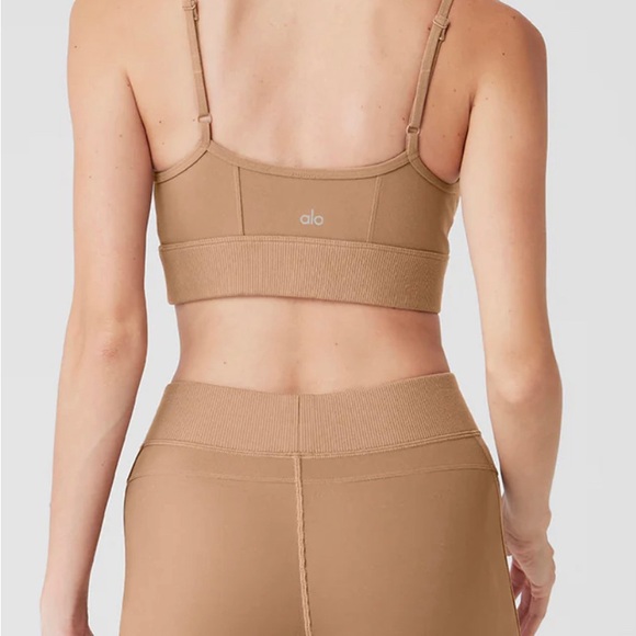 Alo Yoga Alosoft Head Start Bra size medium brand new - Picture 4 of 4